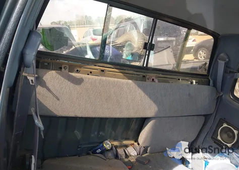 1998 Toyota Tacoma Base V6 from USA, damaged, VIN 4TAWN72N9WZ157359